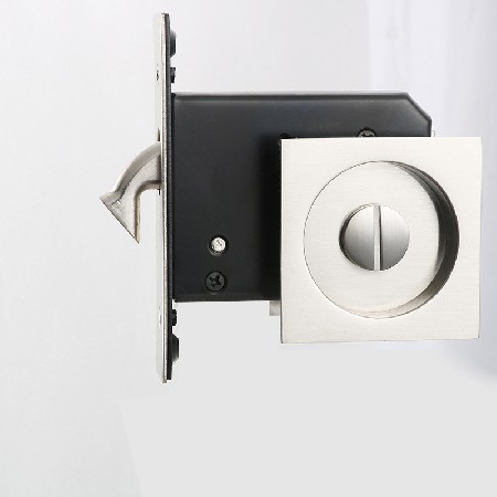 Square movable door lock